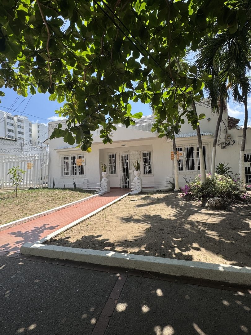 Casa en arriendo Atlántico Barranquilla El Prado 500 m2 Habitaciones 1 Baños 4 Garajes 4 Precio $11500000