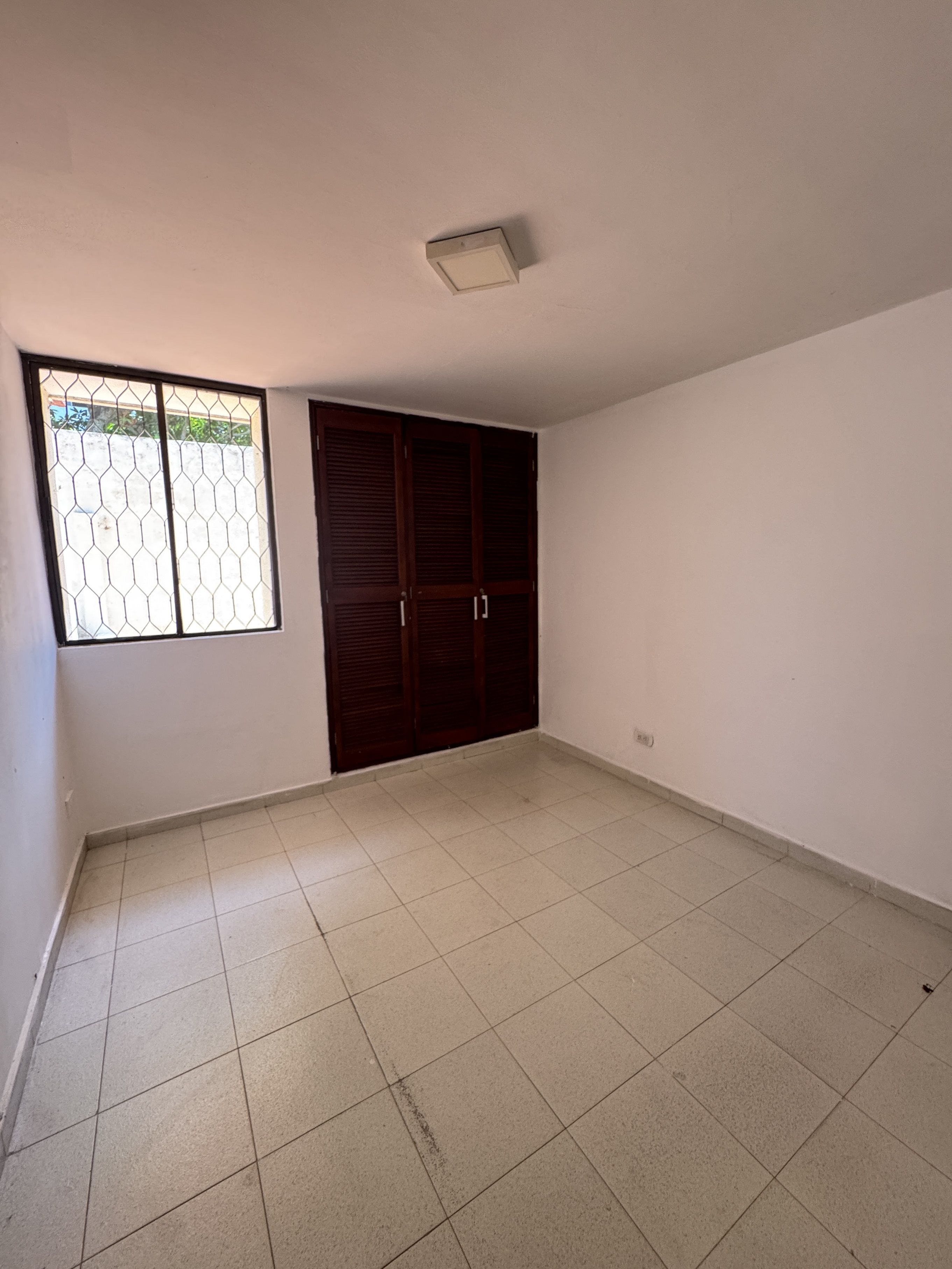 Apartamento en arriendo Atlántico Barranquilla Ciudad Jardin 76 m2 Habitaciones 2 Baños 1 Garajes 1 Precio $1600000