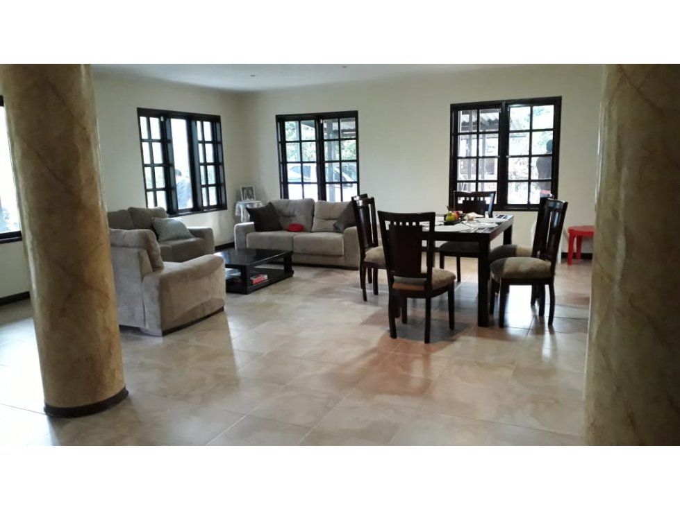 Finca en venta Caldas Neira Neira 160 m2 Habitaciones 6 Baños 4 Garajes 0 Precio $750000000