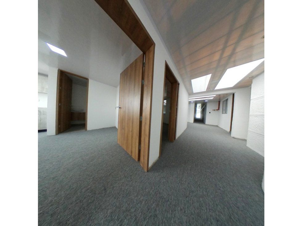 Edificio en venta Caldas Manizales La Castellana 270 m2 Habitaciones 10 Baños 10 Garajes 0 Precio $890000000