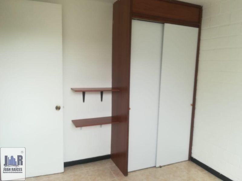 Apartamento en arriendo Antioquia Envigado Loma Del Barro 75 m2 Habitaciones 3 Baños 2 Garajes 1 Precio $2600000