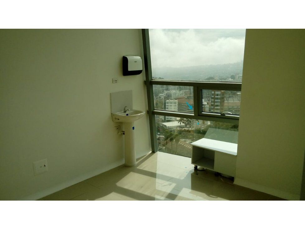 Local en venta Caldas Manizales Manizales 166 m2 Habitaciones 0 Baños 4 Garajes 4 Precio $1500000000