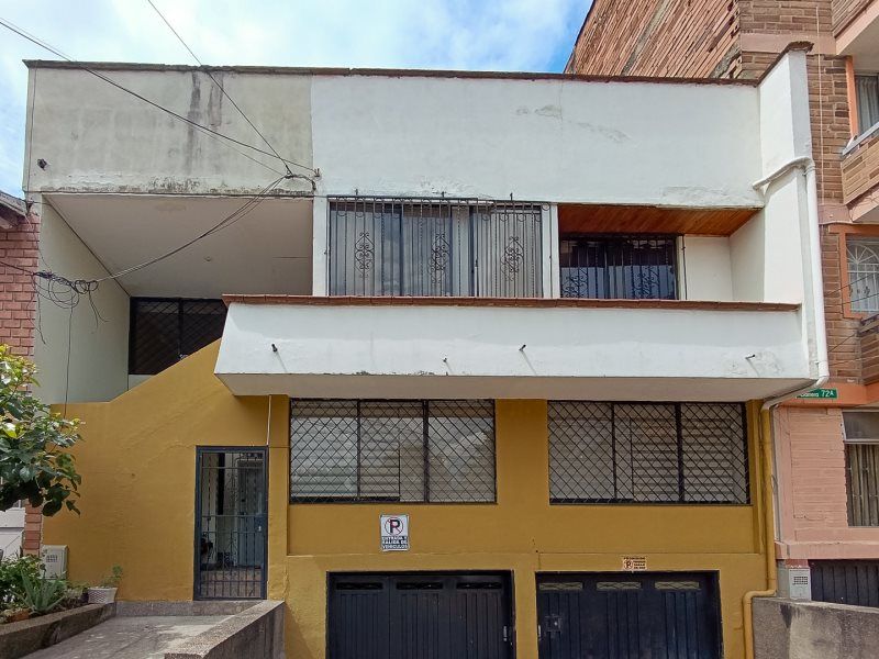 Apartamento en arriendo Antioquia Medellín Rosales 100 m2 Habitaciones 2 Baños 2 Garajes 0 Precio $2100000