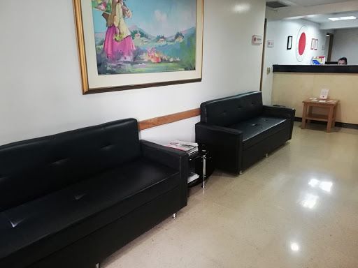 Consultorio en venta Antioquia Medellín Santa Maria De Los Angeles 201 m2 Habitaciones 0 Baños 5 Garajes 4 Precio $1600000000