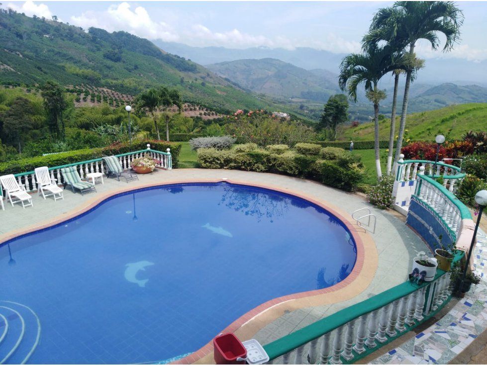 Finca en venta Caldas Palestina Palestina 60 m2 Habitaciones 5 Baños 4 Garajes 1 Precio $1500000000