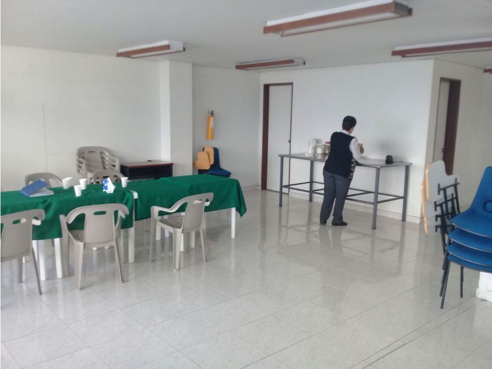 Oficina en venta Caldas Manizales San Antonio 91 m2 Habitaciones 0 Baños 2 Garajes 0 Precio $150000000