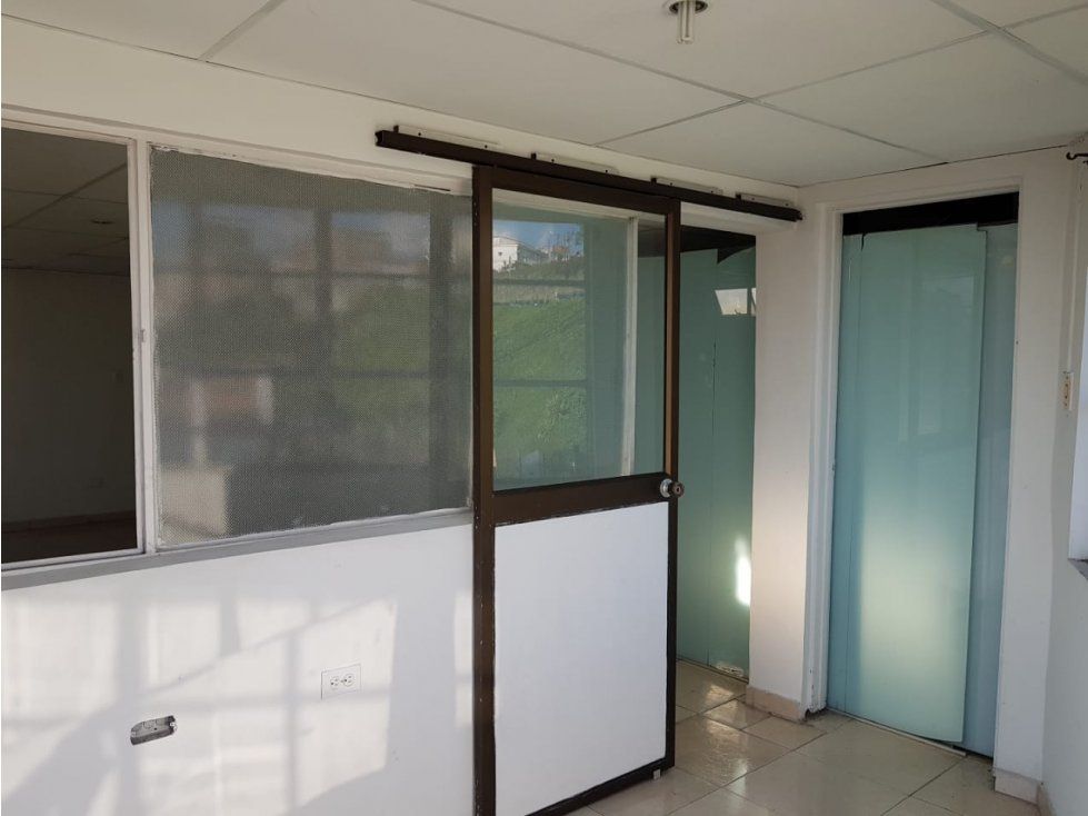 Local en arriendo Caldas Manizales Manizales 80 m2 Habitaciones 0 Baños 2 Garajes 0 Precio $1200000