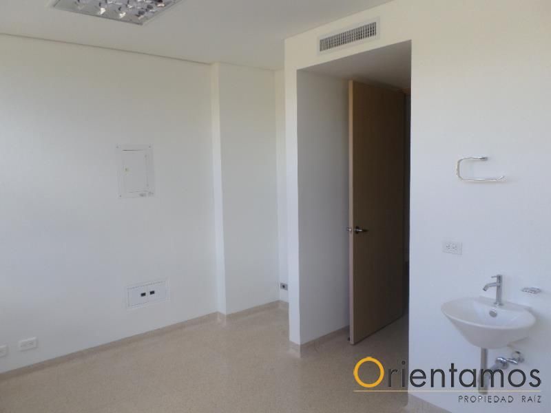 Oficina en arriendo Antioquia Rionegro El Porvenir 32 m2 Habitaciones 0 Baños 1 Garajes 1 Precio $1800000