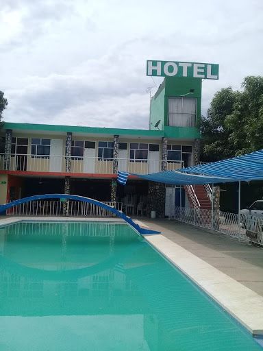 Finca en venta Cundinamarca Tocaima Br Las Brisas 3200 m2 Habitaciones 0 Baños 10 Garajes 1 Precio $2200000000