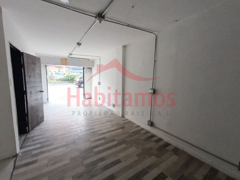 Local en arriendo Antioquia Medellín Lorena 75 m2 Habitaciones 0 Baños 2 Garajes 0 Precio $2800000