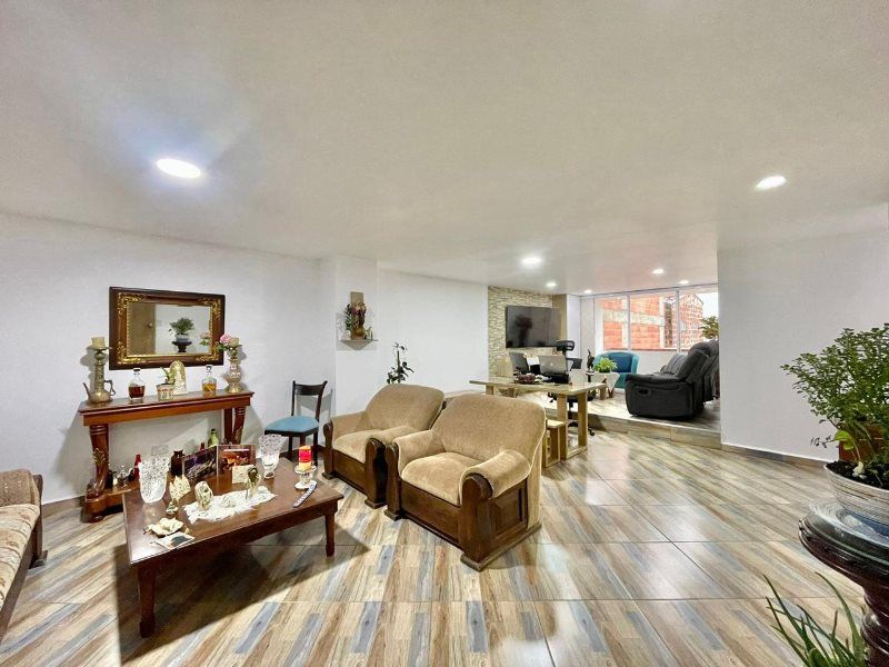 Apartamento en venta Antioquia Medellín Rosales 123 m2 Habitaciones 4 Baños 3 Garajes 1 Precio $640000000