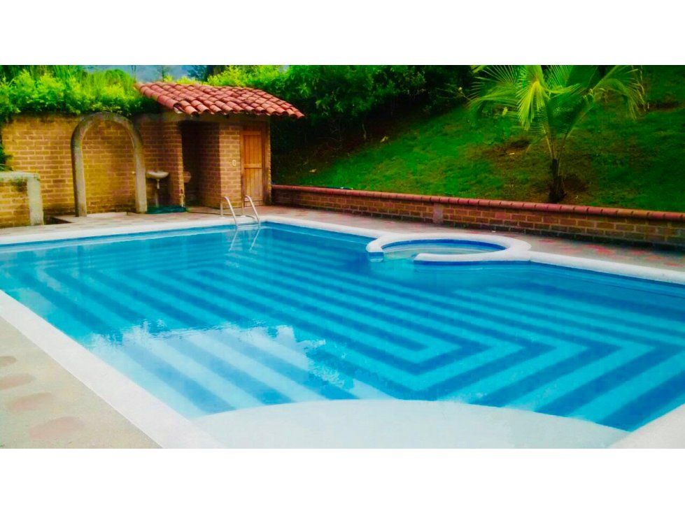 Casa Campestre en venta Risaralda La Virginia La Virginia 200 m2 Habitaciones 6 Baños 4 Garajes 0 Precio $700000000