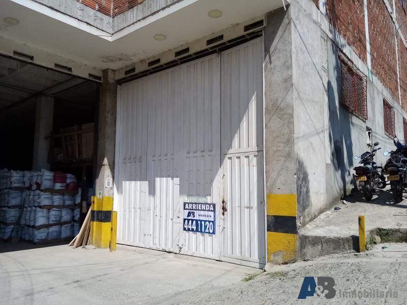 Bodega en arriendo Antioquia Bello Zona Industrial 3 550 m2 Habitaciones 0 Baños 2 Garajes 0 Precio $15000000