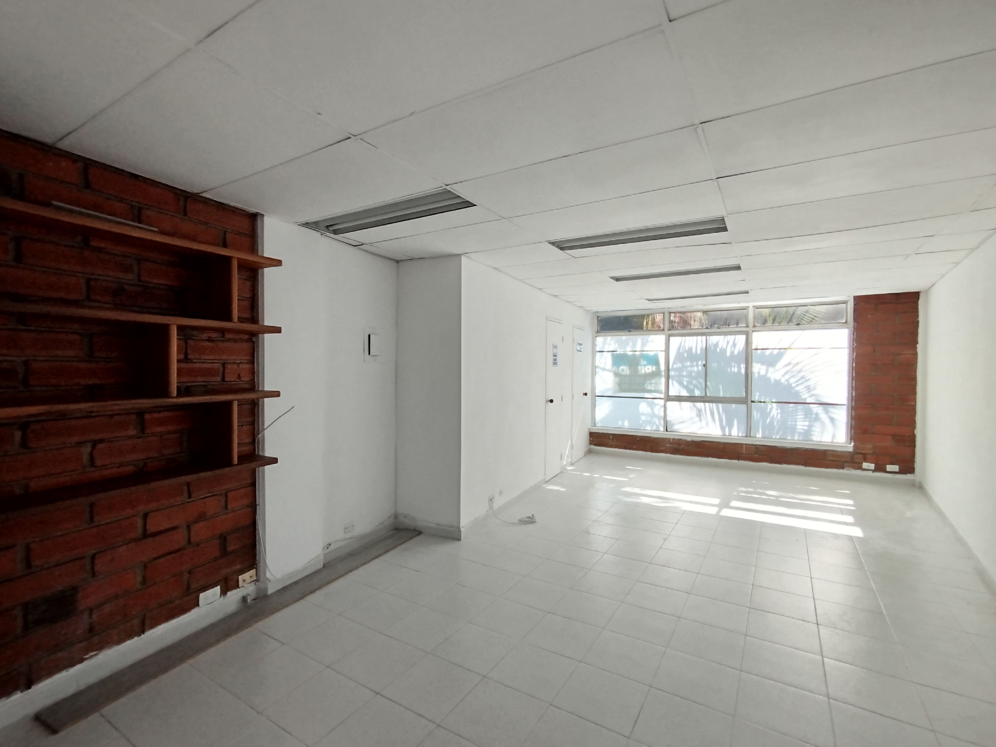 Oficina en arriendo Antioquia Medellín Nueva Villa De Aburra 33 m2 Habitaciones 0 Baños 1 Garajes 1 Precio $1550000