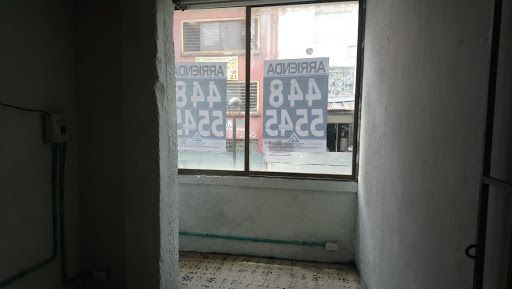 Local en arriendo Antioquia Medellín Guayaquil 38 m2 Habitaciones 0 Baños 0 Garajes 1 Precio $750000