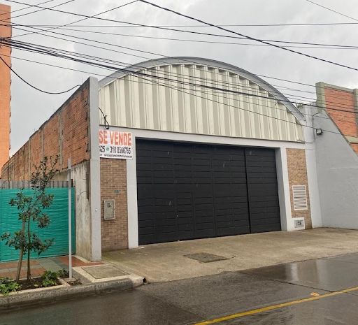 Bodega en venta Cundinamarca Bogotá Santa Barbara Occidental 0 m2 Habitaciones 0 Baños 2 Garajes 0 Precio $1950000000