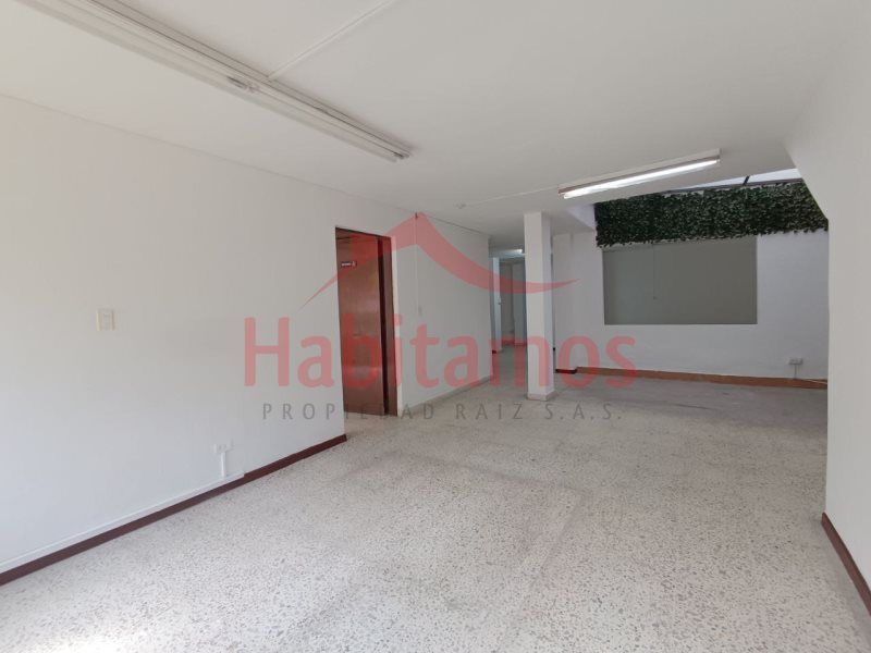 Casa en arriendo Antioquia Medellín Rosales 200 m2 Habitaciones 4 Baños 3 Garajes 1 Precio $5850000