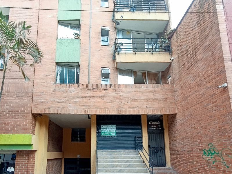 Local en arriendo Antioquia Medellín San Bernardo 62 m2 Habitaciones 0 Baños 1 Garajes 0 Precio $3700000