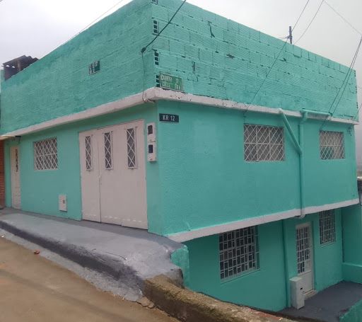 Casa en venta Cundinamarca Bogotá El Playón 98 m2 Habitaciones 4 Baños 2 Garajes 0 Precio $230000000