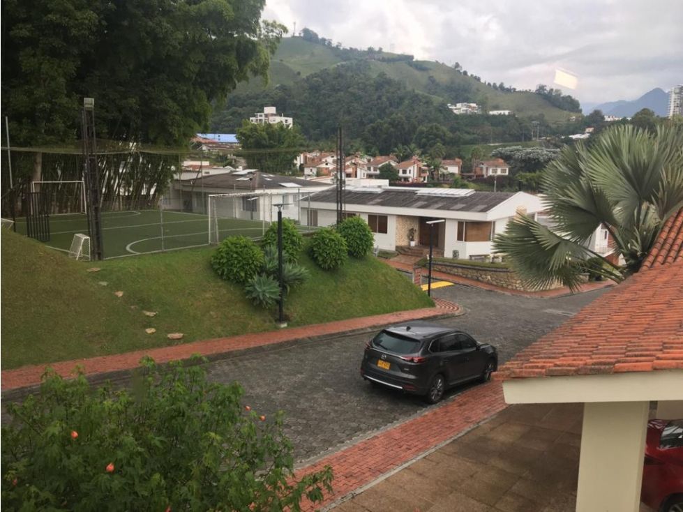 Casa en venta Caldas Manizales Cn El Rincon Del Trebol 436 m2 Habitaciones 5 Baños 5 Garajes 5 Precio $2200000000