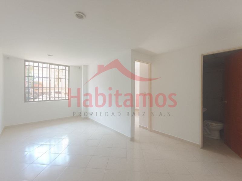 Apartamento en arriendo Antioquia Medellín Miravalle 70 m2 Habitaciones 2 Baños 2 Garajes 1 Precio $2400000