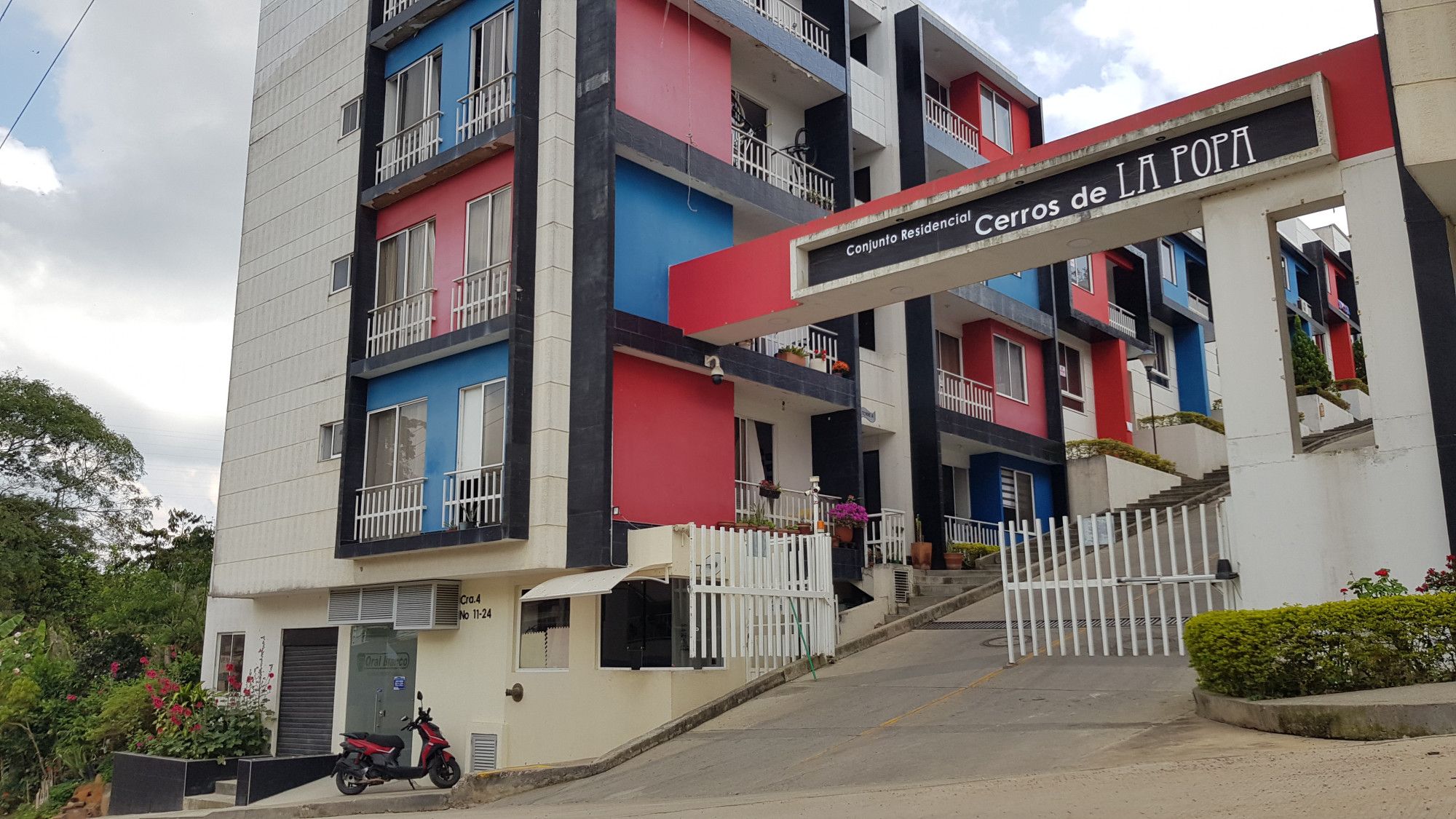 Inmuebles en Remate Local en venta Santander Lebríja Los Pinos Brijales 80 m2 Habitaciones 0 Baños 1 Garajes 0 Precio $199831000