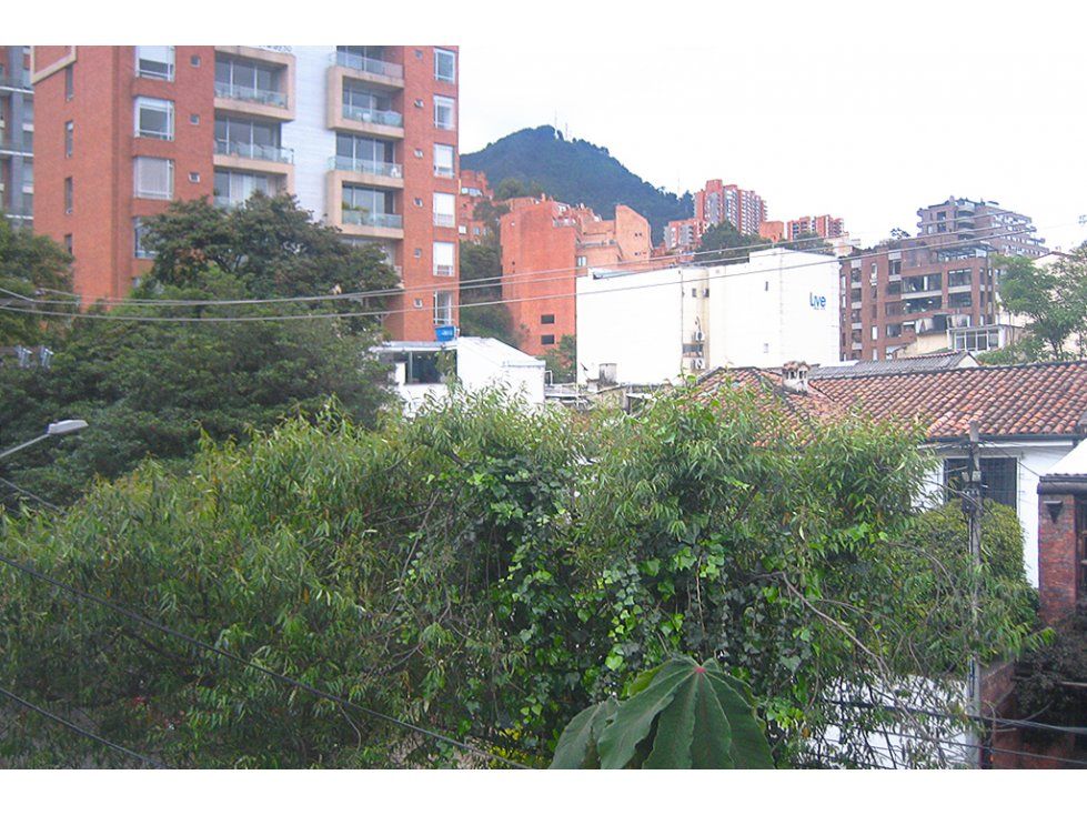 Oficina en arriendo Cundinamarca Bogotá Emaus 100 m2 Habitaciones 0 Baños 4 Garajes 1 Precio $8492000