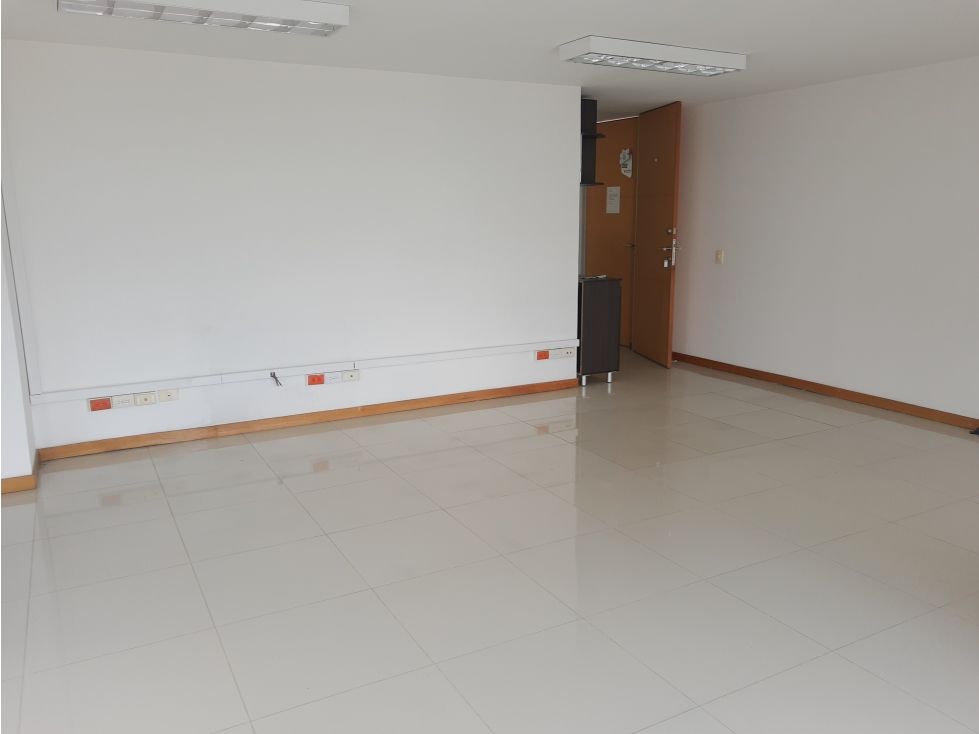 Oficina en arriendo Caldas Manizales Palo Grande 39 m2 Habitaciones 0 Baños 0 Garajes 1 Precio $1500000