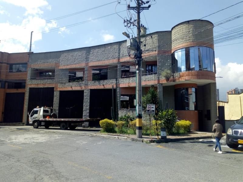 Bodega en venta Antioquia Sabaneta La Florida 1221 m2 Habitaciones 0 Baños 4 Garajes 0 Precio $5800000000