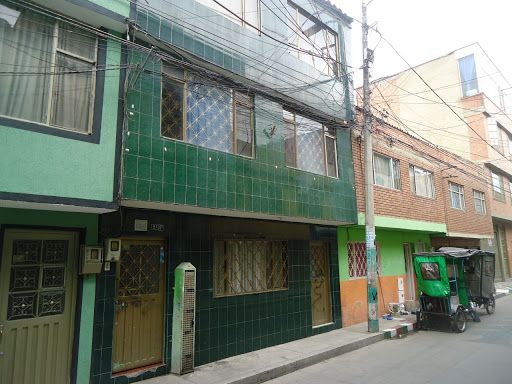 Casa en venta Cundinamarca Bogotá El Patio 216 m2 Habitaciones 15 Baños 4 Garajes 0 Precio $400000000