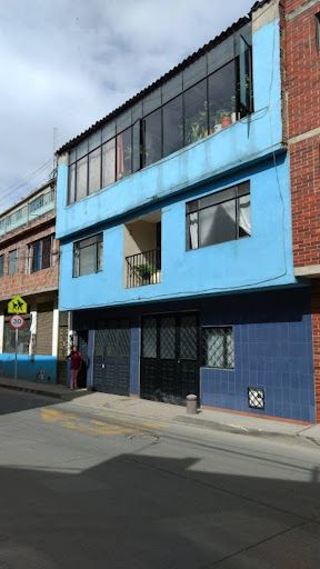 Casa en venta Cundinamarca Bogotá Gran Britalia 195 m2 Habitaciones 4 Baños 3 Garajes 1 Precio $500000000