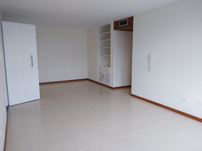 Apartamento en arriendo Valle Del Cauca Cali San Vicente 105 m2 Habitaciones 3 Baños 2 Garajes 2 Precio $1400000