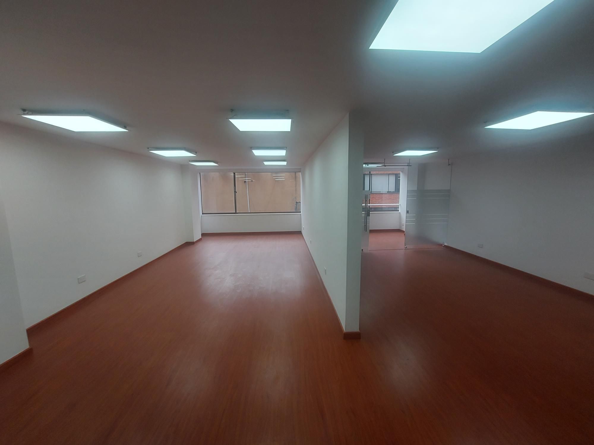 Oficina en venta Cundinamarca Bogotá El Espartillal 60 m2 Habitaciones 0 Baños 2 Garajes 1 Precio $640000000