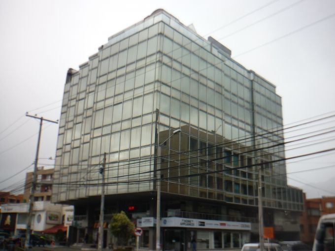 Oficina en arriendo o venta Cundinamarca Bogotá Rincon Del Chicó 20 m2 Habitaciones 0 Baños 0 Garajes 1 Precio venta $150000000 Precio arriendo $1200000