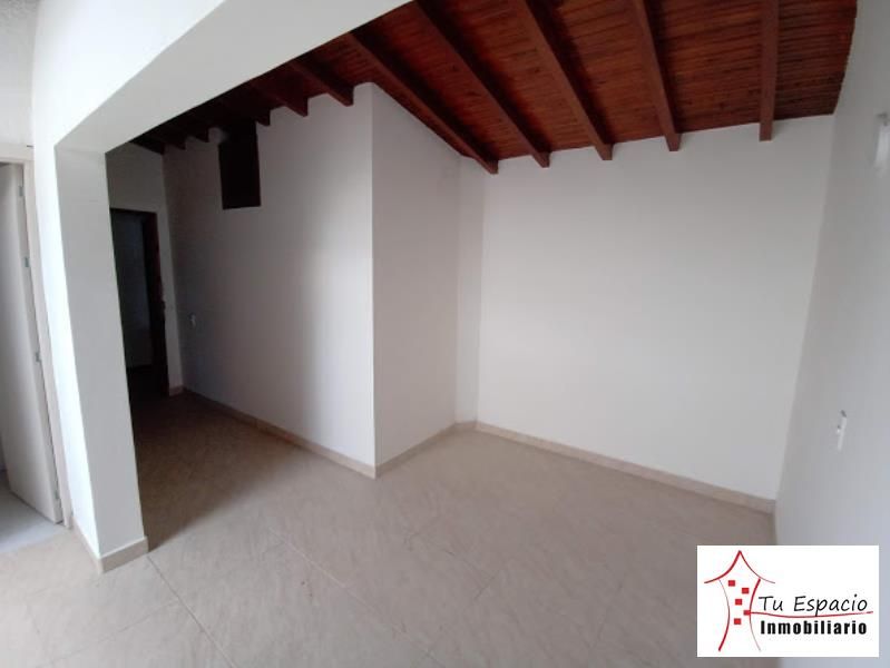 Apartamento en arriendo Antioquia Medellín Naranjal 65 m2 Habitaciones 2 Baños 1 Garajes 0 Precio $1900000
