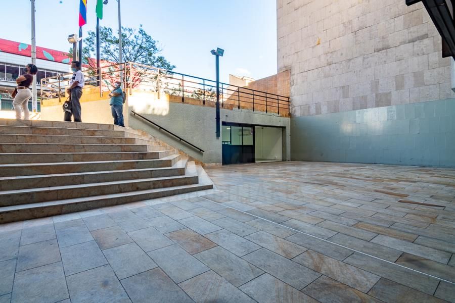 Oficina en arriendo o venta Antioquia Medellín La Candelaria 138 m2 Habitaciones 0 Baños 2 Garajes 0 Precio venta $518000000 Precio arriendo $4450000