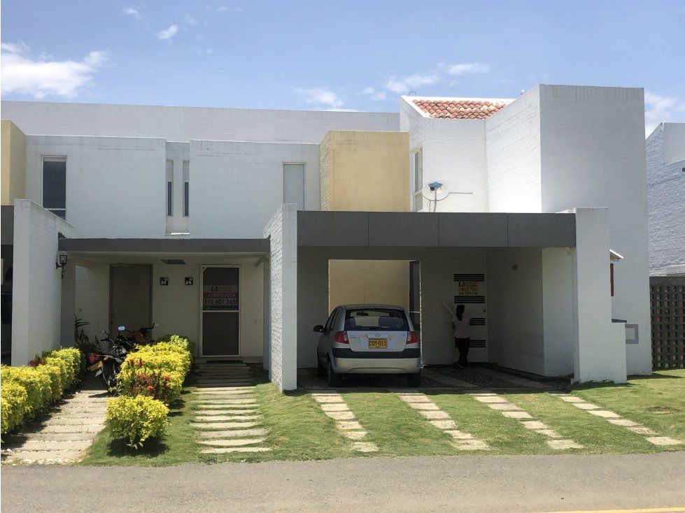 Casa en venta Valle Del Cauca Jamundí Cr Samanes Del Castillo 230 m2 Habitaciones 3 Baños 4 Garajes 2 Precio $850000000