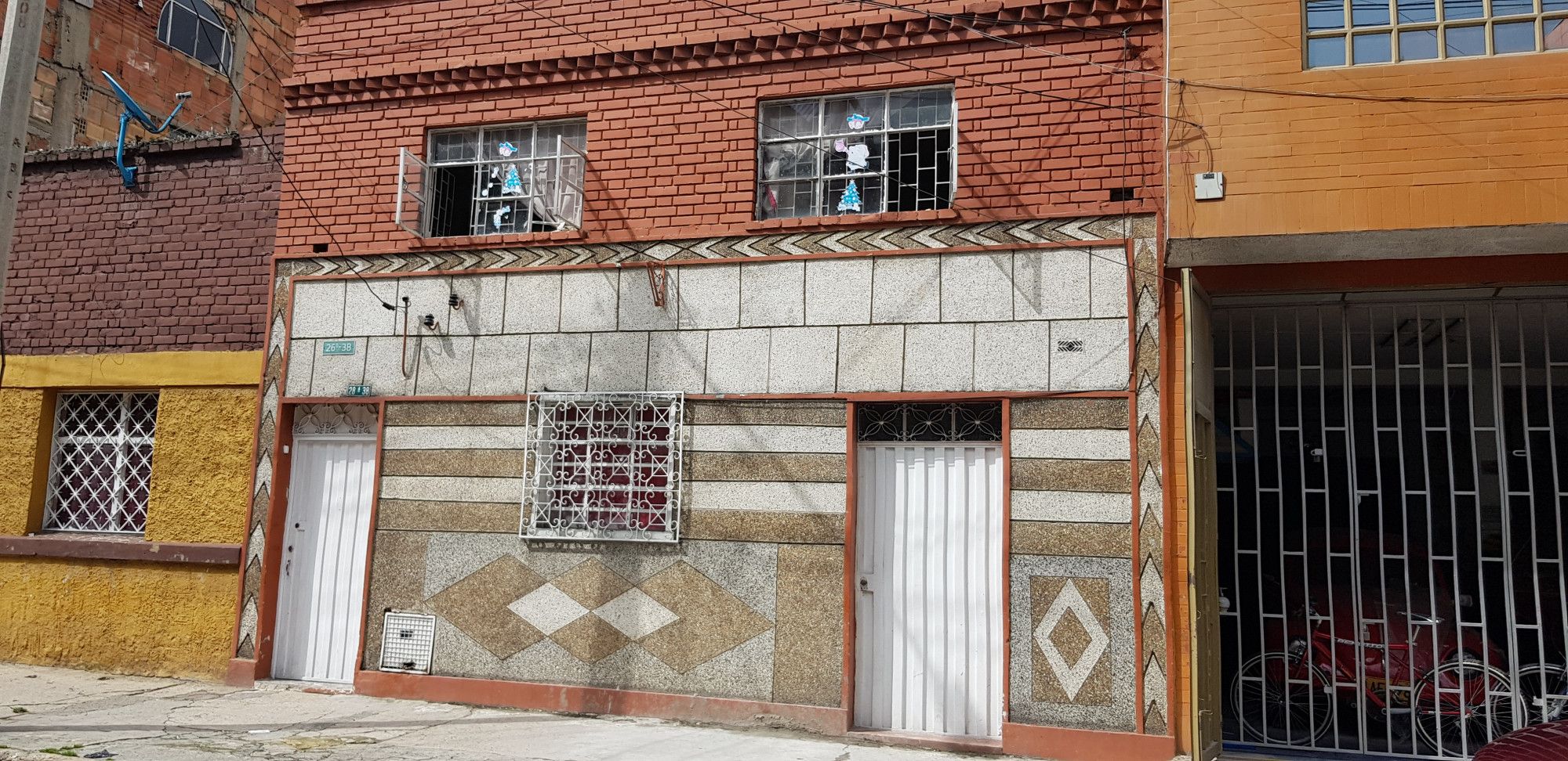 Casa en venta Cundinamarca Bogotá Libertador 124 m2 Habitaciones 7 Baños 6 Garajes 1 Precio $400000000