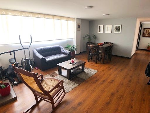 Apartamento en venta Cundinamarca Bogotá Santa Barbara Central 107 m2 Habitaciones 3 Baños 2 Garajes 3 Precio $495000000