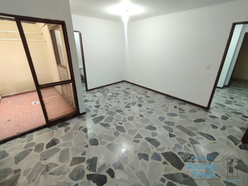Oficina en venta Antioquia Medellín La Candelaria 34 m2 Habitaciones 0 Baños 1 Garajes 0 Precio $125000000