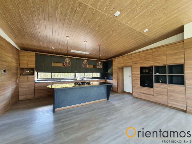 Casa en arriendo Antioquia Rionegro Rionegro 1875 m2 Habitaciones 3 Baños 4 Garajes 3 Precio $28200000