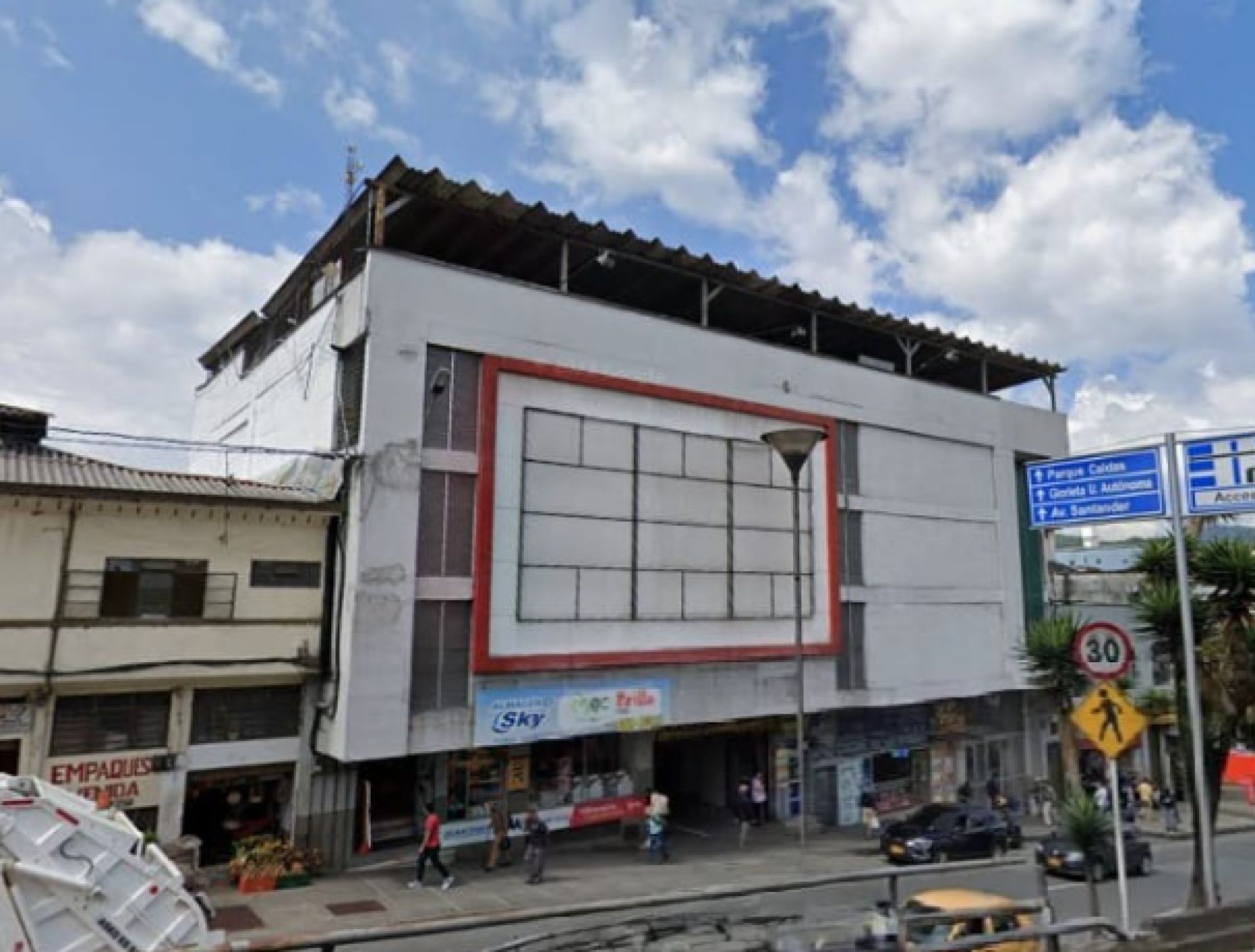 Inmuebles en Remate Local en venta Caldas Manizales El Centro 2413 m2 Habitaciones 0 Baños 0 Garajes 0 Precio $1982000000