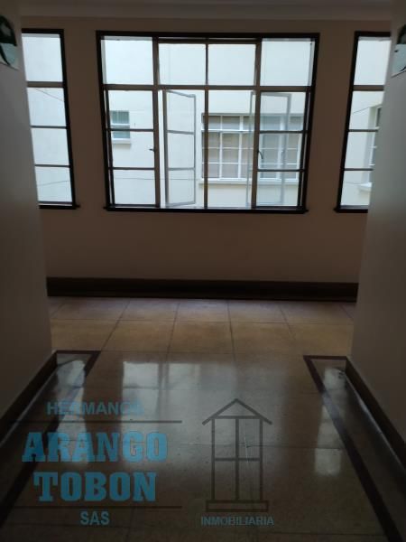 Oficina en arriendo Antioquia Medellín Santa Rosa De Lima 40 m2 Habitaciones 0 Baños 0 Garajes 0 Precio $850000