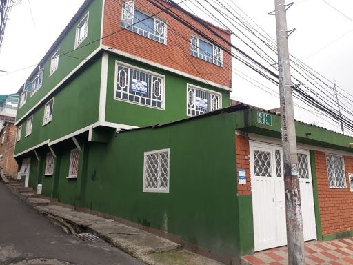 Casa en venta Cundinamarca Bogotá San Luis 327 m2 Habitaciones 6 Baños 6 Garajes 2 Precio $450000000