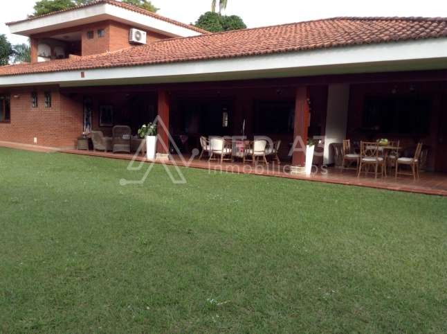 Casa en arriendo Risaralda Pereira Br Jardin Ii Etapa 380 m2 Habitaciones 3 Baños 8 Garajes 8 Precio $7150000