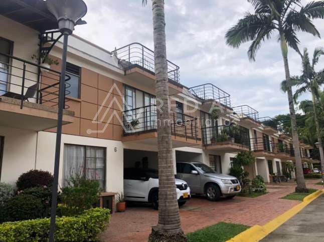 Casa en venta Risaralda Pereira Br Jardin Ii Etapa 170 m2 Habitaciones 4 Baños 6 Garajes 2 Precio $450000000