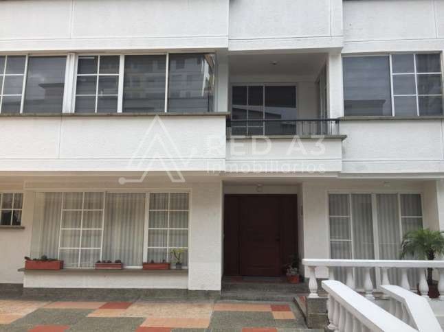 Casa en venta Risaralda Pereira Los Angeles 198 m2 Habitaciones 4 Baños 6 Garajes 3 Precio $430000000