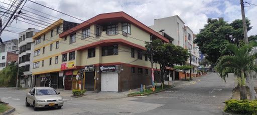 Apartamento en venta Risaralda Pereira Primero De Febrero 249 m2 Habitaciones 7 Baños 4 Garajes 2 Precio $450000000