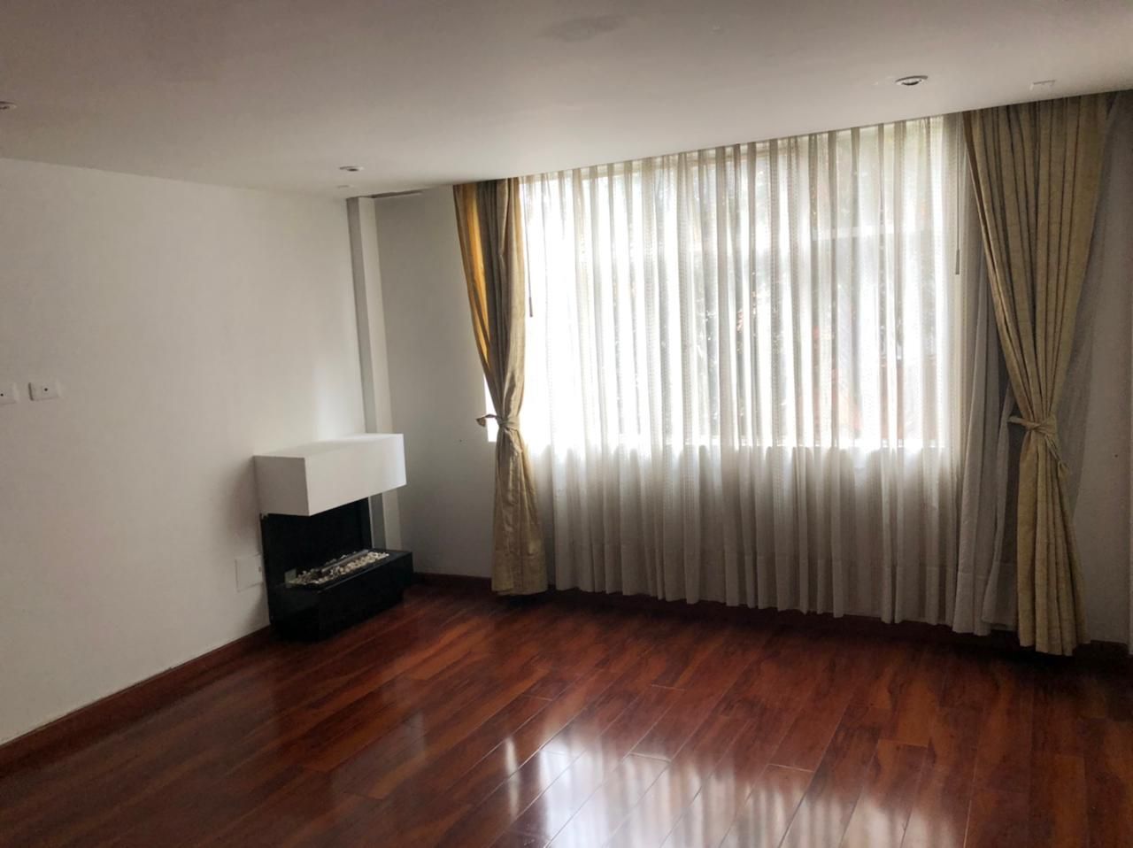 Apartamento en venta Cundinamarca Bogotá Pardo Rubio 134 m2 Habitaciones 3 Baños 4 Garajes 1 Precio $640000000