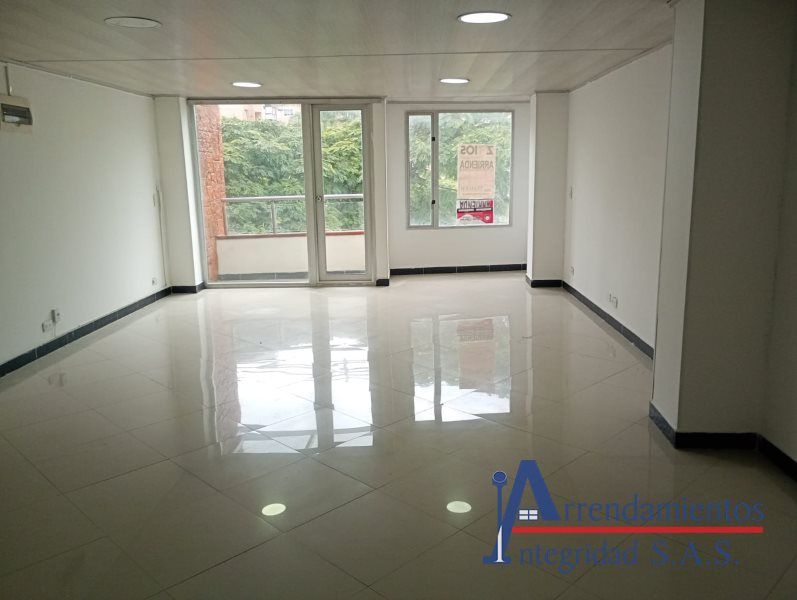 Oficina en arriendo Antioquia Medellín La Castellana 75 m2 Habitaciones 0 Baños 1 Garajes 0 Precio $3500000